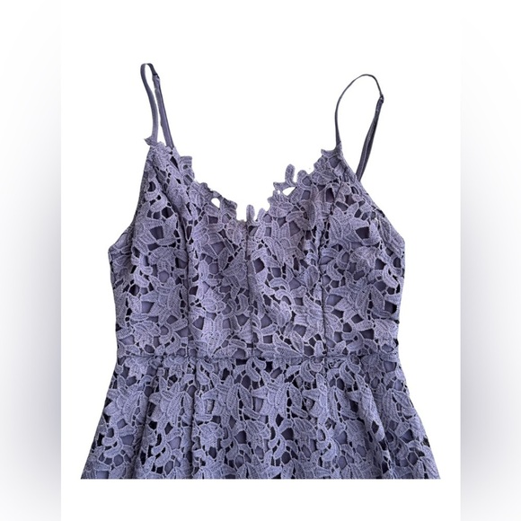 Astr Lace Midi Dress in Navy Blue Size Medium - Picture 4 of 8